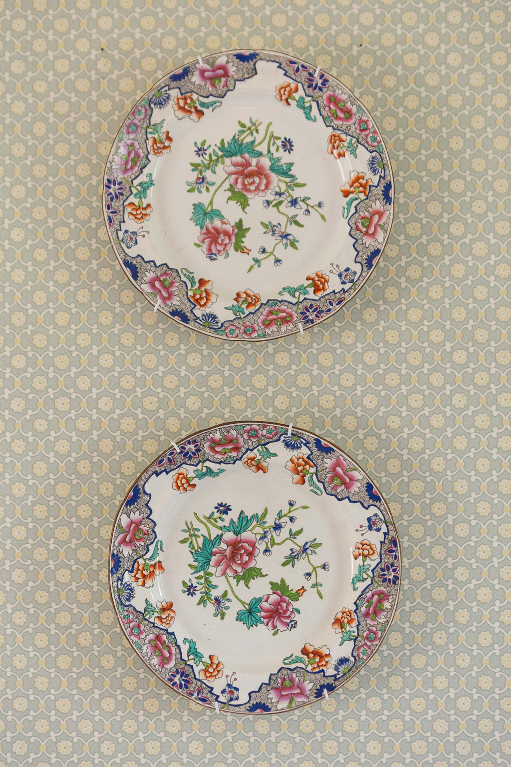 A Set of 19th Century Spode Plates